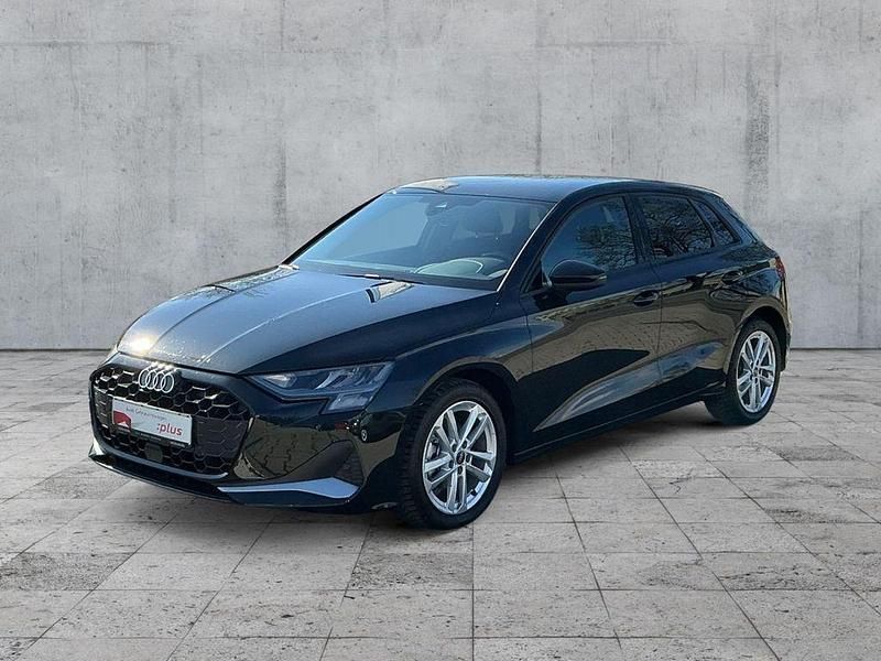 Gebraucht Audi A3 Advanced 150 PS (110 kW) 2025 Mythosschwarz metallic Limousine
