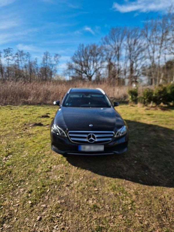 Gebraucht Mercedes E200 160 PS (117 kW) 2017 Schwarz Kombi