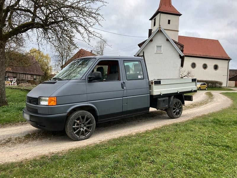 Gebraucht VW T4 102 PS (75 kW) 2002 Grau Van