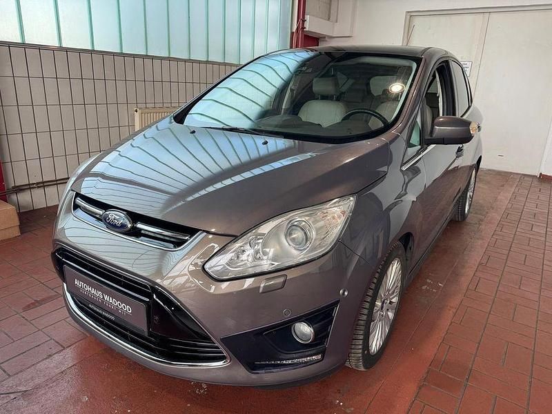 Gebraucht Ford C-MAX Titanium 140 PS (102 kW) 2014 Braun Van / Kleinbus