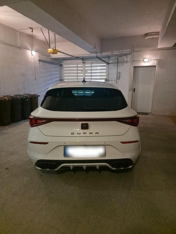 Gebraucht Cupra Leon VZ3 300 PS (220 kW) 2022 Weiß Limousine