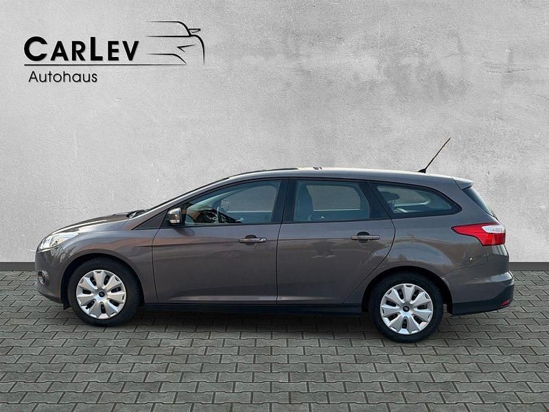 Gebraucht Ford Focus Trend 101 PS (74 kW) 2013 Braun Kombi