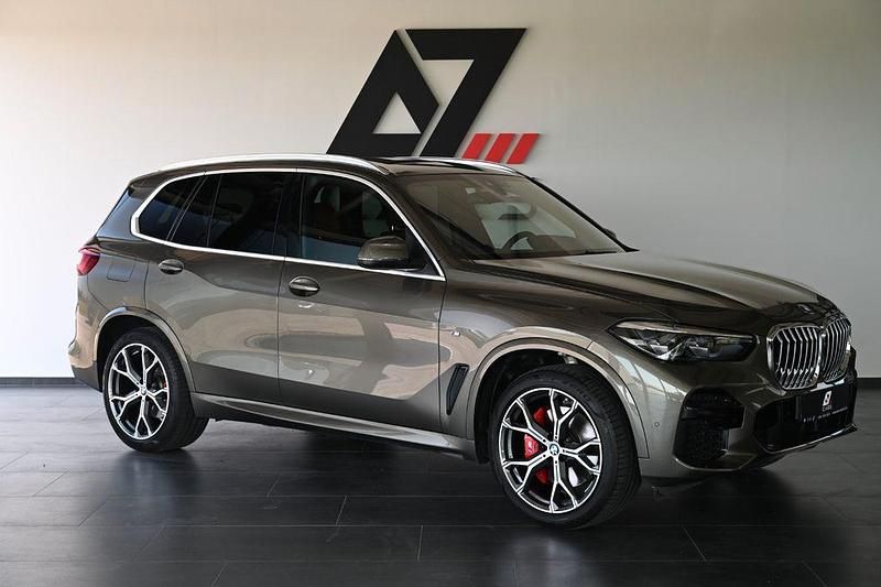 Grün Gebraucht 2023 BMW X5 M Sport SUV | 63.000 € (Superpreis) - Bild 1/4