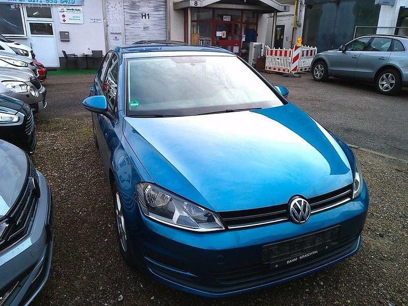 Gebraucht VW Golf VII Trendline 110 PS (80 kW) 2015 Blau Limousine
