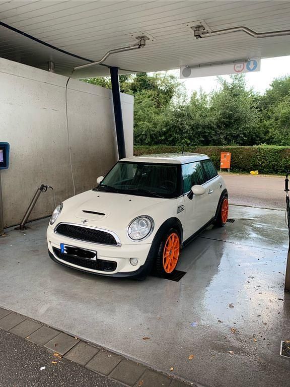 Weiß Gebraucht 2010 Mini Cooper S Kleinwagen | 7.000 € (Fairer Preis) - Bild 1/4