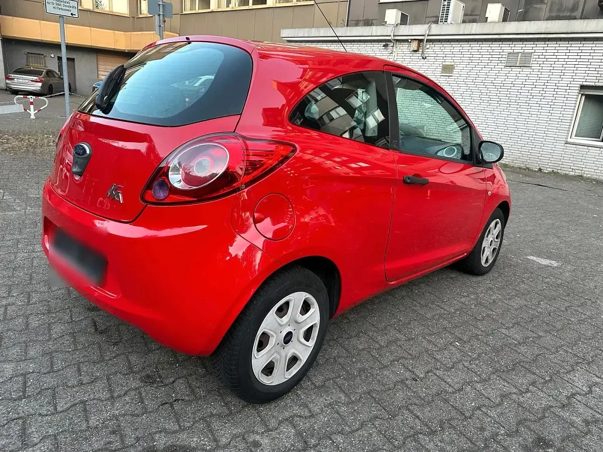 Second-hand Ford Ka 60 CP (44 kW) 2014 Roșu Hatchback