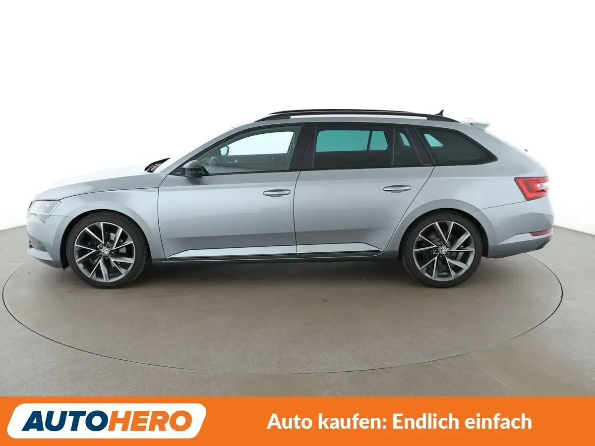 Gebraucht Skoda Superb SportLine 220 PS (161 kW) 2017 Seda business/business grey Kombi