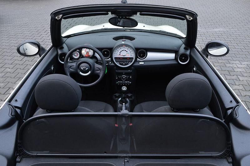 Gebraucht Mini One Cabriolet 98 PS (72 kW) 2011 Weiß Cabrio