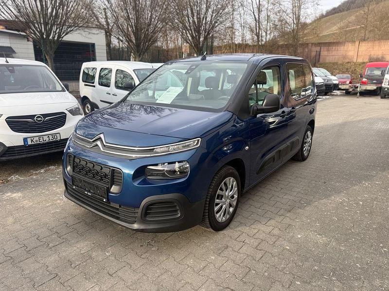 Blau Gebraucht 2018 Citroën Berlingo Live Van / Kleinbus | 13.000 € (Fairer Preis) - Bild 1/4