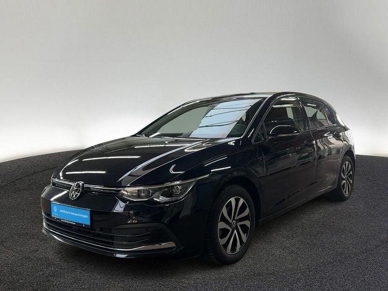Gebraucht VW Golf VIII Active 150 PS (110 kW) 2023 Deep black perleffekt Limousine