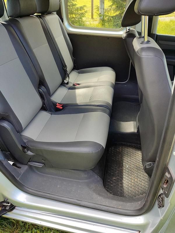 Gebraucht VW Caddy Basis 185 PS (136 kW) 2013 Silber Van / Kleinbus