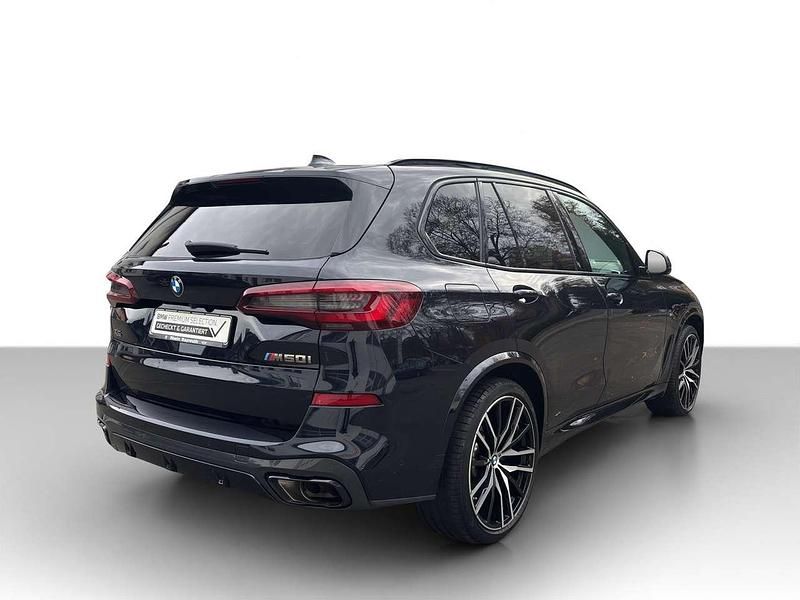 Gebraucht BMW X5 M 530 PS (389 kW) 2022 Carbonschwarz met. SUV