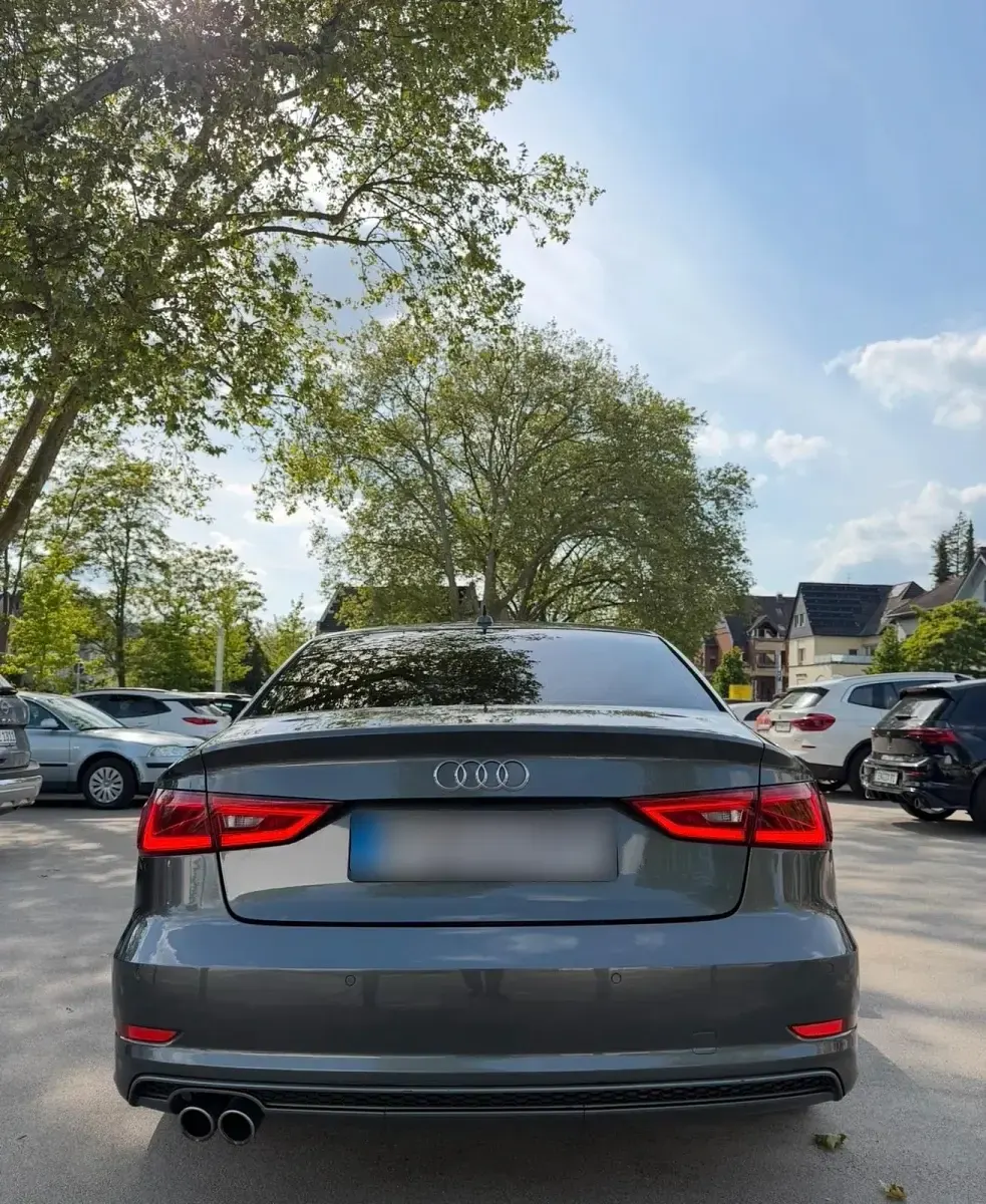 Gebraucht Audi A3 S-Line 150 PS (110 kW) 2014 Grau Limousine