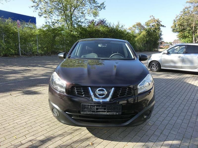 Violett Gebraucht 2011 Nissan Qashqai Visia SUV | 6.199 € (Fairer Preis) - Bild 1/4