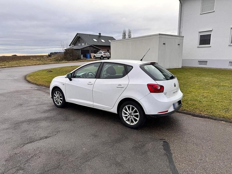 Gebraucht Seat Ibiza Style 86 PS (63 kW) 2012 Weiß Kleinwagen