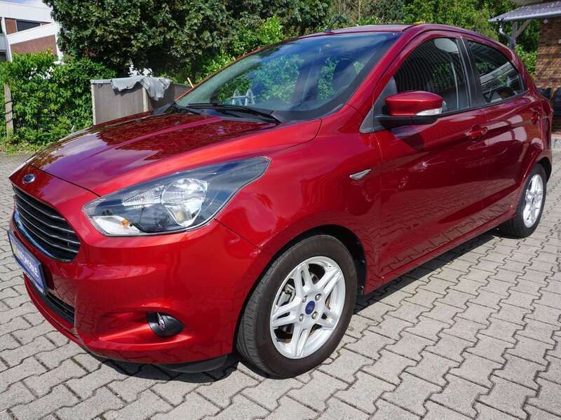 Rubyrot (metallic) Gebraucht 2017 Ford Ka Kleinwagen | 8.499 € (Fairer Preis) - Bild 1/4