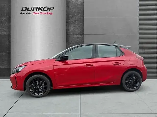 Używany Opel Corsa 131 KM (96 kW) 2024 Czerwony Sedan/Limuzyna