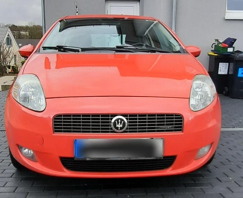 Rot Gebraucht 2007 Fiat Grande Punto Kleinwagen | 900 € (Superpreis) - Bild 1/4