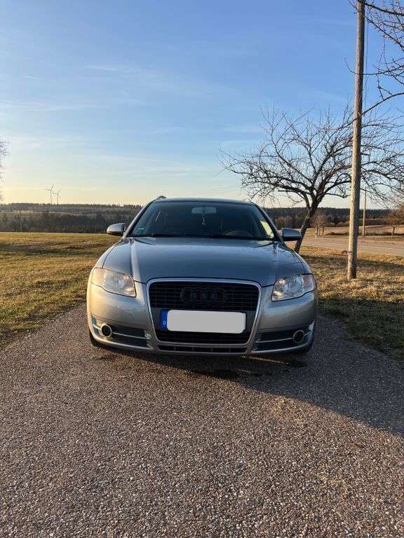 Silber Gebraucht 2006 Audi A4 Ambiente Kombi | 5.000 € (Teuer) - Bild 1/4