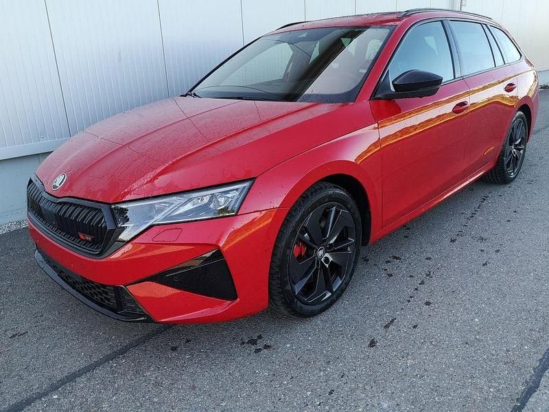 Neu Skoda Octavia RS 265 PS (194 kW) 2025 Velvetrot metallic Kombi