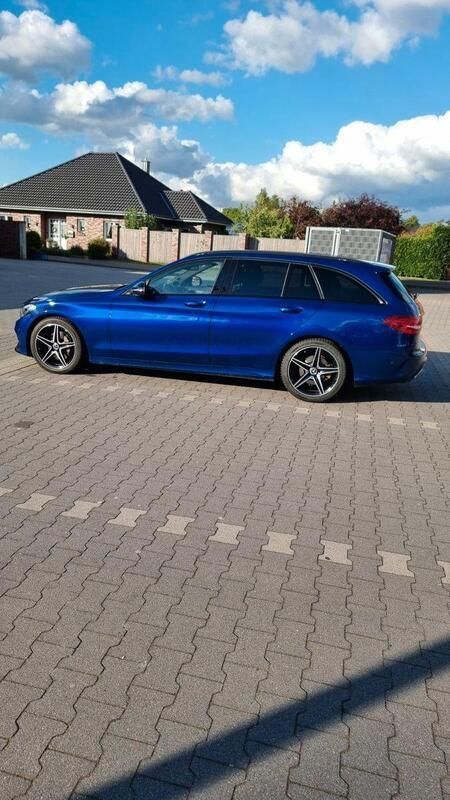 Blau Gebraucht 2017 Mercedes C220 AMG line Kombi | 17.500 € (Fairer Preis) - Bild 1/4