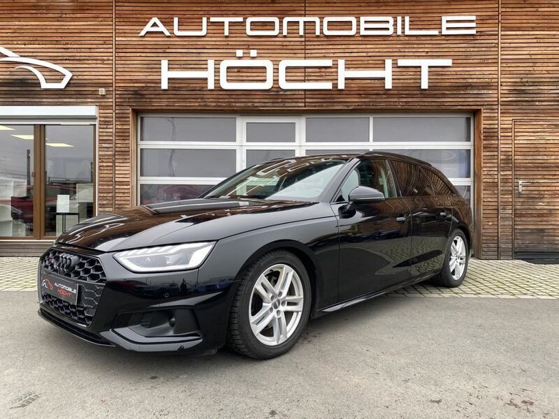 Mythosschwarz metallic Gebraucht 2021 Audi A4 Advanced Plus Kombi | 32.790 € (Teuer) - Bild 1/4