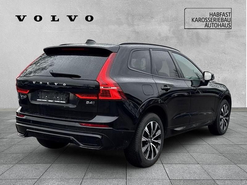 Gebraucht Volvo XC60 Plus 197 PS (144 kW) 2023 Onyx black / metallic SUV