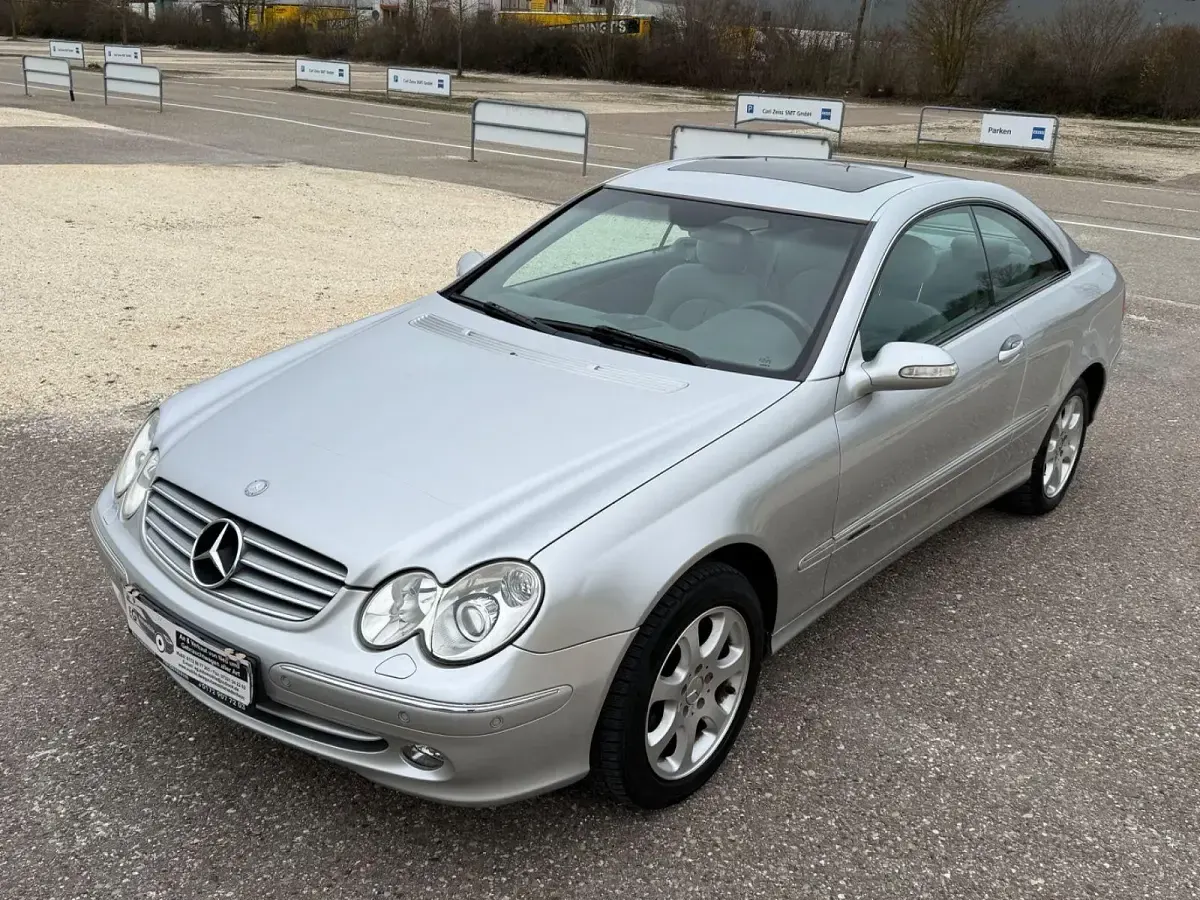 Gebraucht Mercedes CLK320 Elegance 218 PS (160 kW) 2002 Silber Coupé