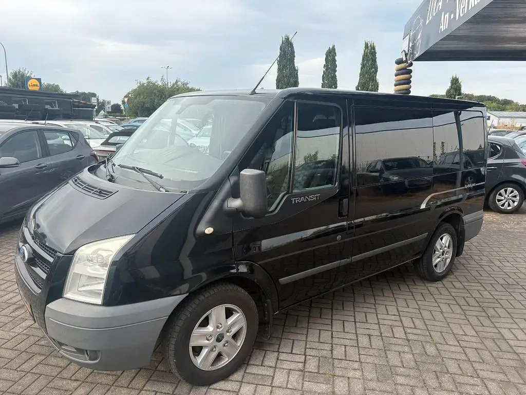 Gebraucht Ford 300 140 PS (102 kW) 2010 Schwarz Van / Kleinbus