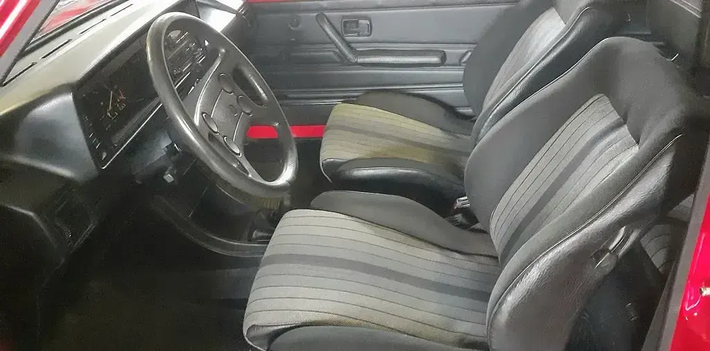 Gebraucht VW Golf II GTI 111 PS (81 kW) 1983 Rot Kleinwagen