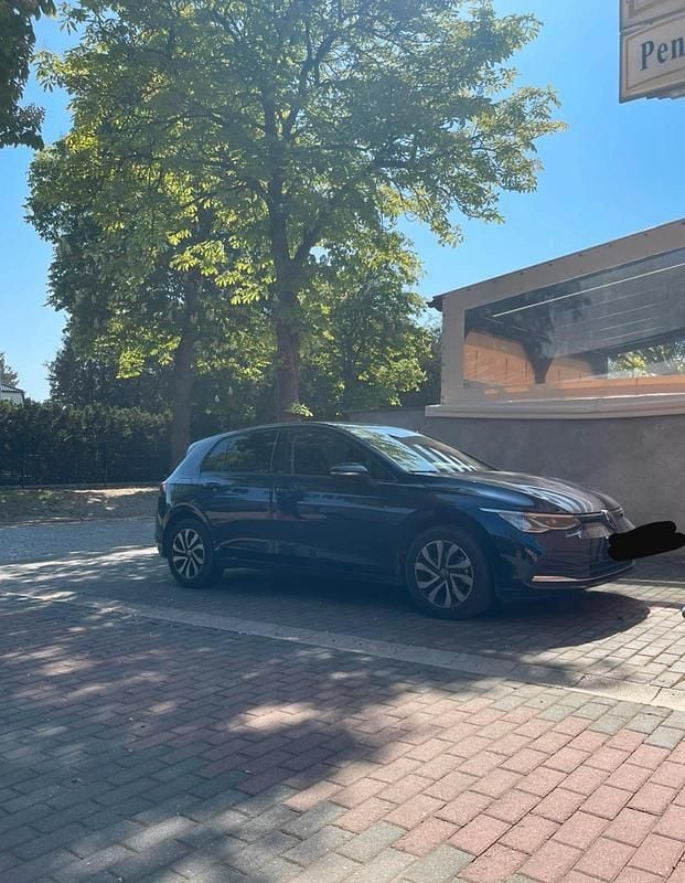 Blau Gebraucht 2021 VW Golf Limousine | 18.800 € (Superpreis) - Bild 1/4