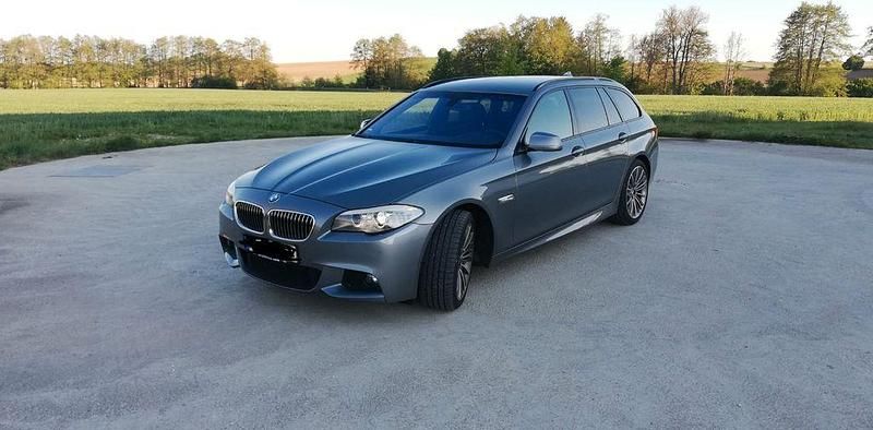Grau Gebraucht 2011 BMW 530 Kombi | 11.500 € (Fairer Preis) - Bild 1/4
