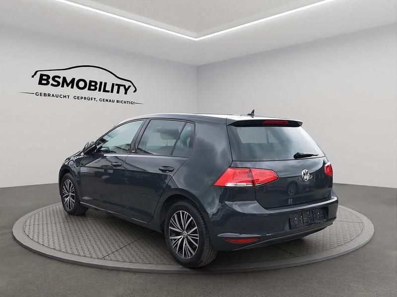 Gebraucht VW Golf VII Allstar 86 PS (63 kW) 2017 Grau Limousine