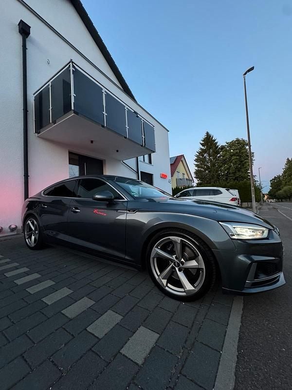 Grau Gebraucht 2017 Audi S5 Sportback Kleinwagen | 22.400 € (Etwas zu teuer) - Bild 1/4
