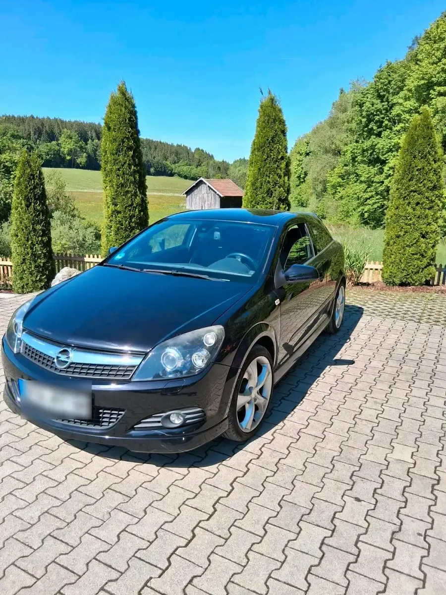 Gebraucht Opel Astra GTC OPC 140 PS (102 kW) 2009 Schwarz Coupé