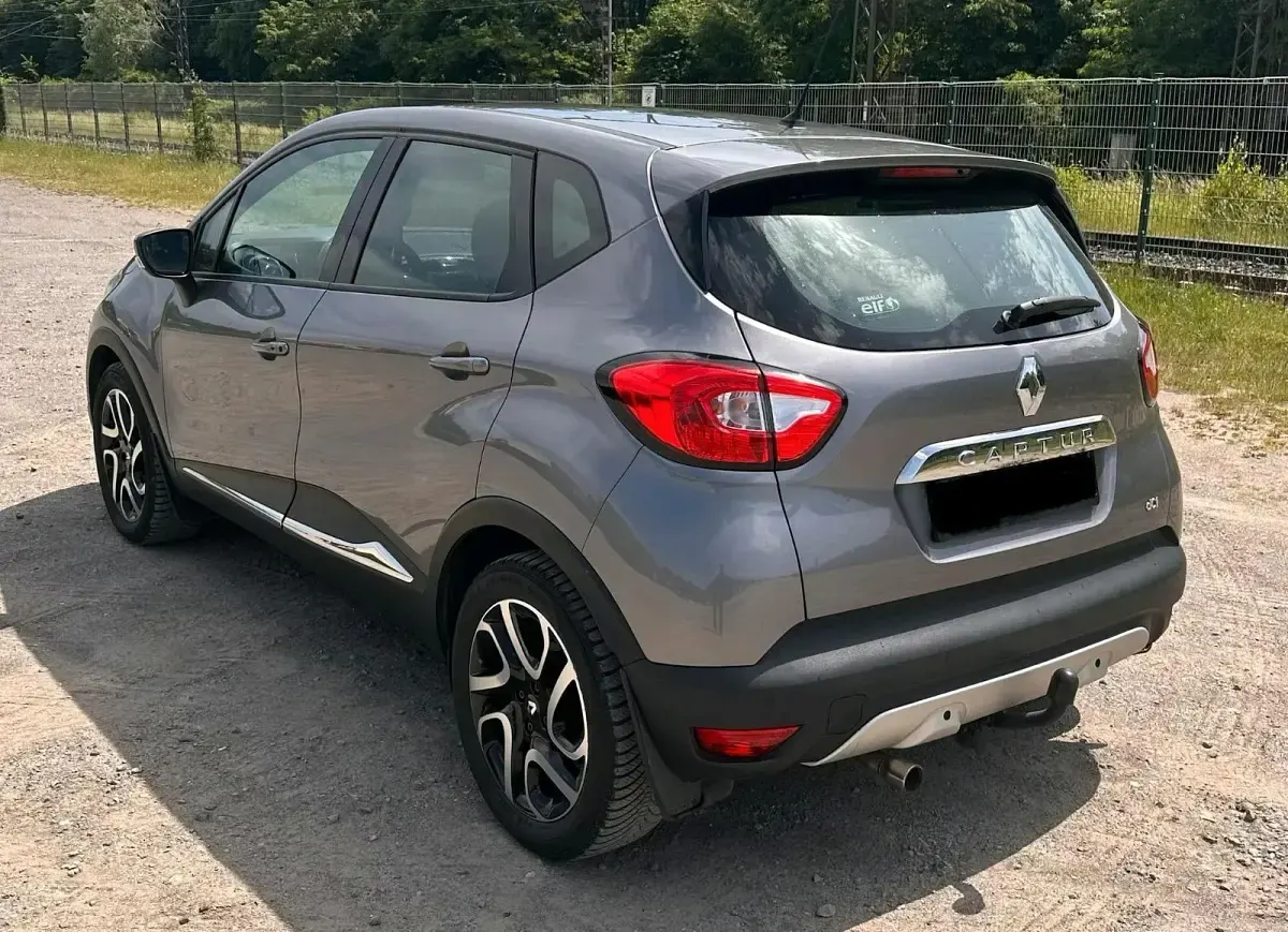 Occasion Renault Captur Luxe 90 ch (66 kW) 2014 Gris SUV