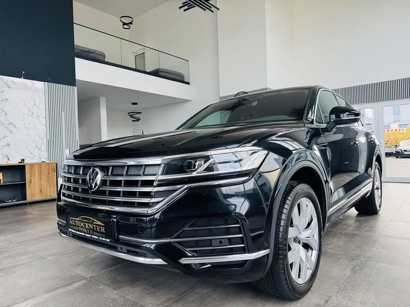 Schwarz Gebraucht 2022 VW Touareg Elegance SUV | 46.490 € (Superpreis) - Bild 1/4
