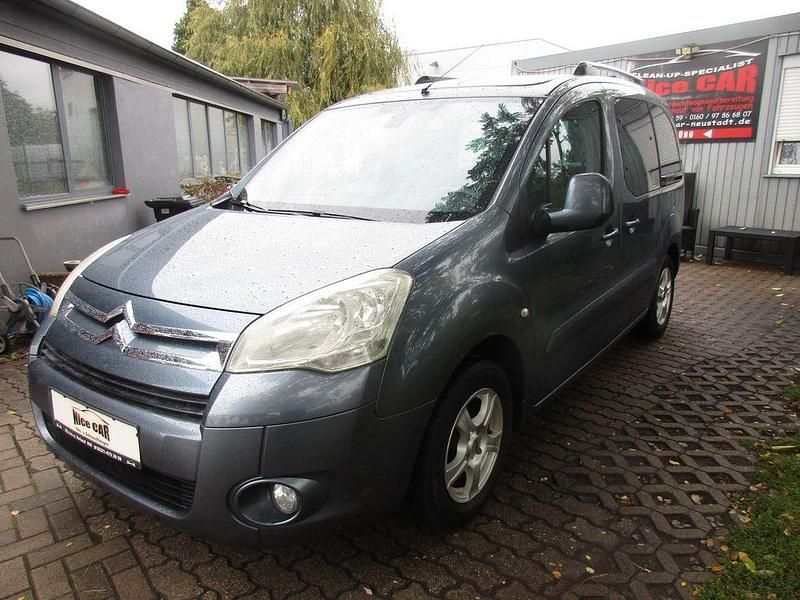 Grau Gebraucht 2011 Citroën Berlingo Van / Kleinbus | 4.999 € (Fairer Preis) - Bild 1/4