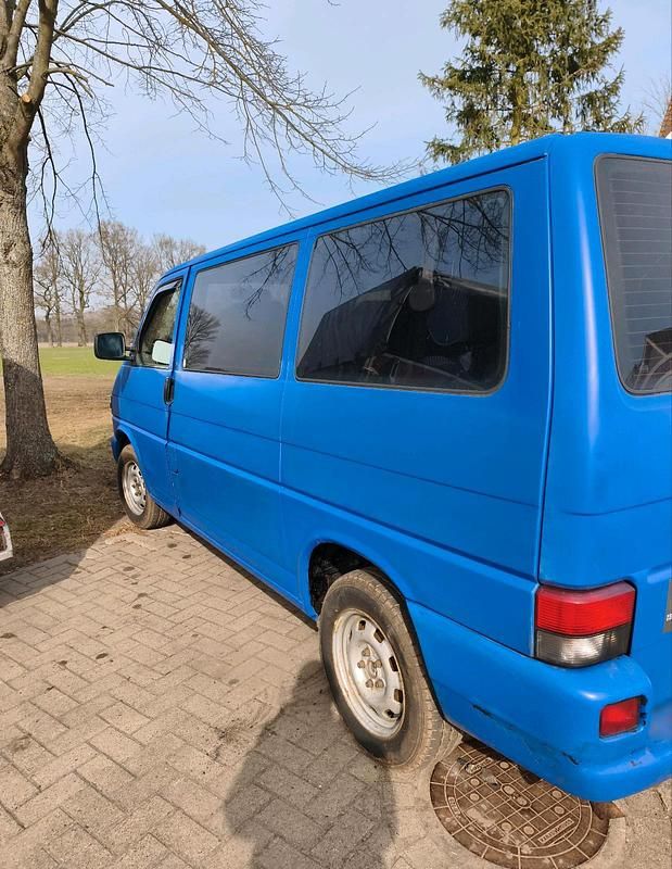 Gebraucht VW T4 68 PS (50 kW) 1991 Blau Van