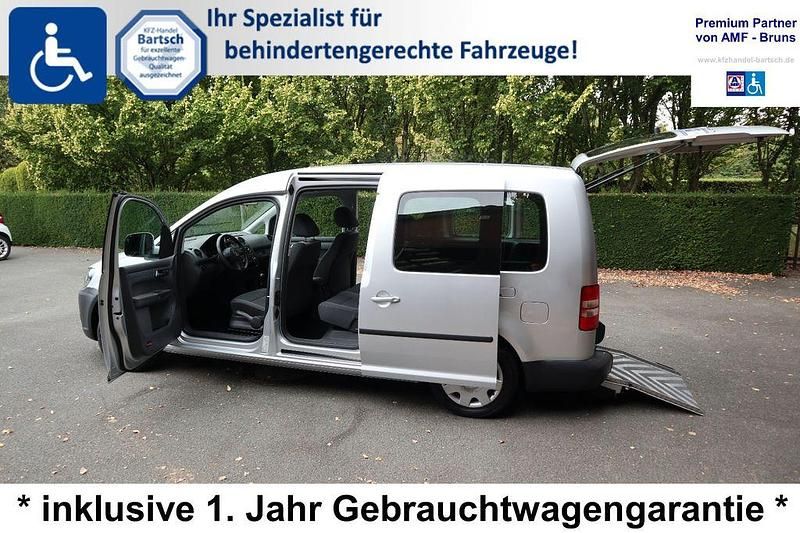 Reflexsilber metallic Gebraucht 2013 VW Caddy Maxi Trendline Van / Kleinbus | 19.900 € - Bild 1/4