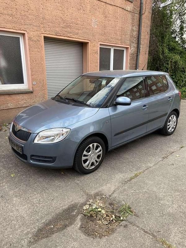 Blau Gebraucht 2008 Skoda Fabia Ambiente Kleinwagen | 2.700 € (Fairer Preis) - Bild 1/4