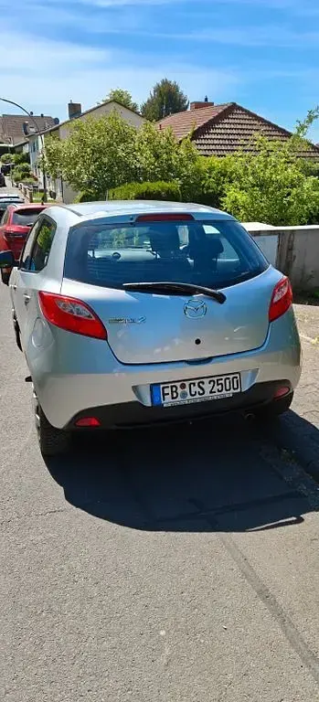 Usata Mazda 2 86 CV (63 kW) 2009 Argento Utilitaria
