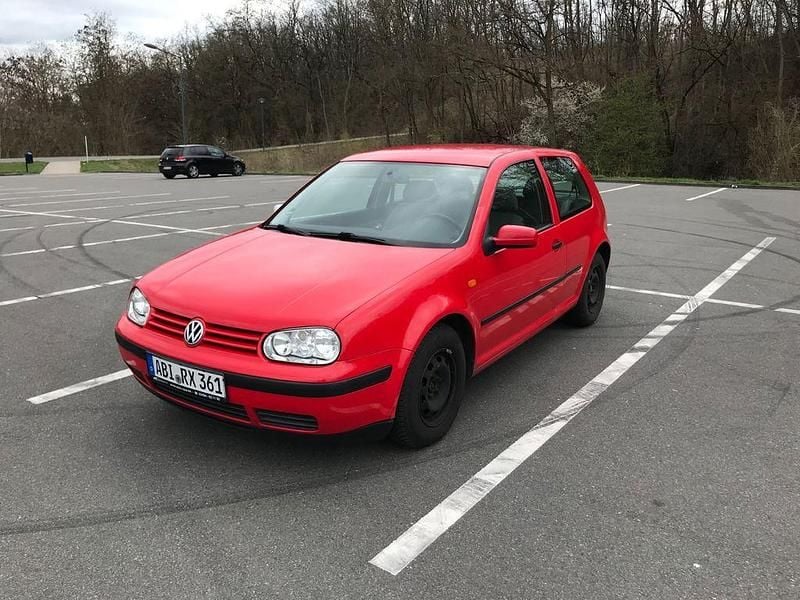 Rot Gebraucht 1997 VW Golf IV Limousine | 2.099 € (Guter Preis) - Bild 1/4