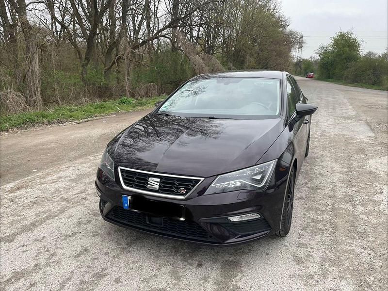 Gebraucht Seat Leon FR 150 PS (110 kW) 2017 Violet Limousine