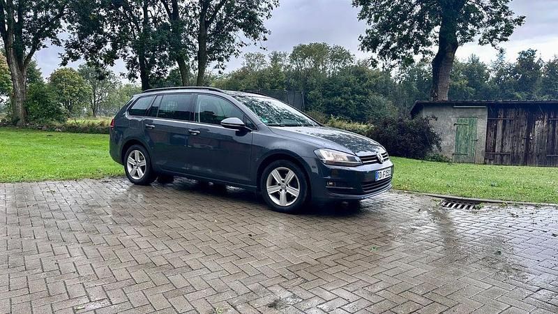 Grau Gebraucht 2014 VW Golf VII Kombi | 9.300 € (Fairer Preis) - Bild 1/4