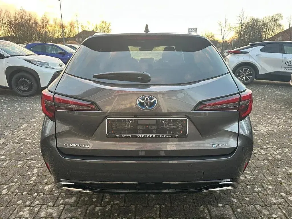 Gebraucht Toyota Corolla 178 PS (130 kW) 2026 Marlingrau metallic Kombi