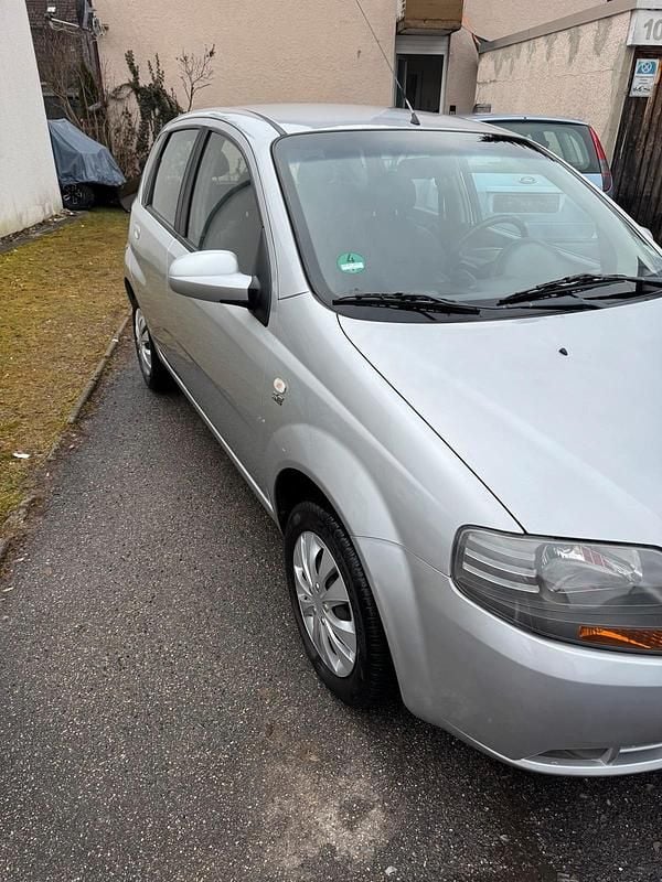 Gebraucht Chevrolet Kalos 75 PS (55 kW) 2006 Silber Kleinwagen