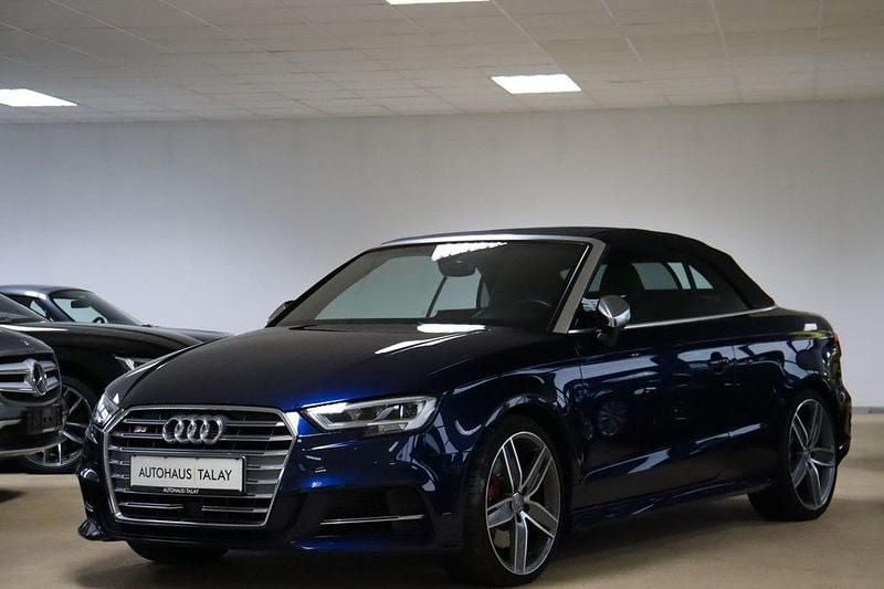 Blau(metallic) Gebraucht 2017 Audi S3 Cabriolet Sport Cabrio | 35.680 € - Bild 1/4