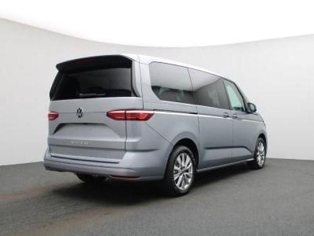 Gebraucht VW Multivan Style 150 PS (110 kW) 2025 Monosilber metallic Van