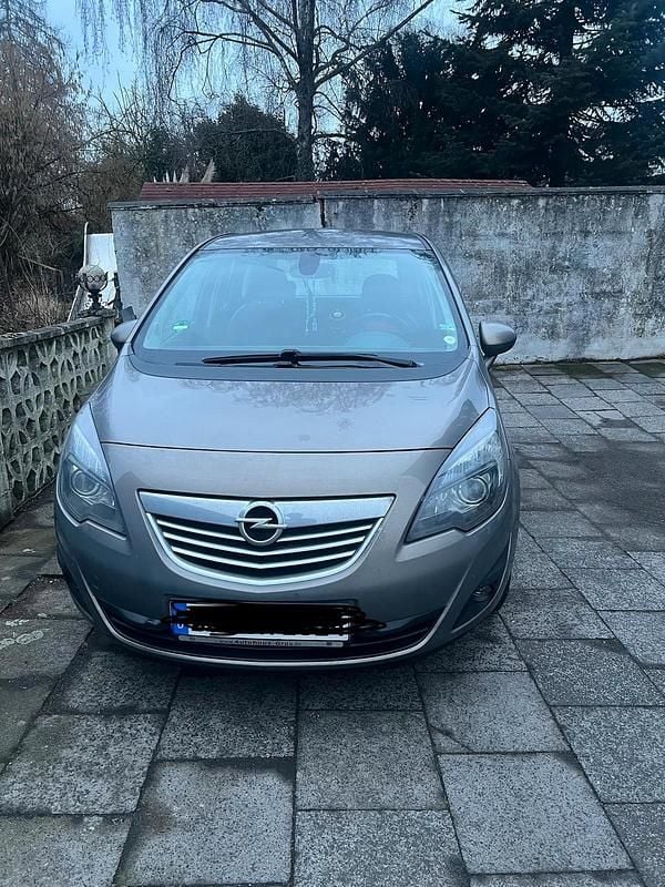 Gebraucht Opel Meriva 130 PS (95 kW) 2013 Braun Van / Kleinbus